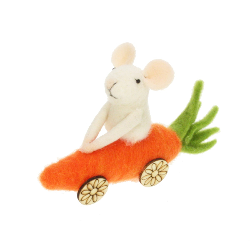 Muis in wortelauto vilt 17x3x7,5cm