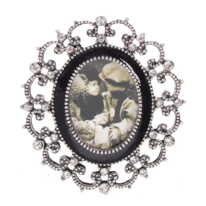 Fotolijstje ovaal zwart/ant zilver kleur (3,2x4cm) 6x1,2x7cm