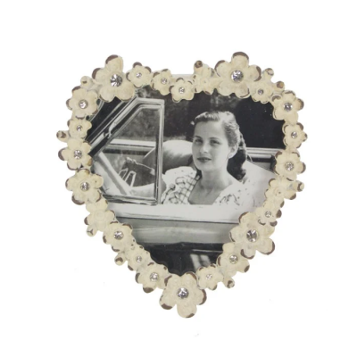 Fotolijst hartvorm Bloemen/strass ant wit (8,6x8,9)10,2x11cm